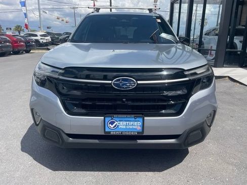 Used 2025 Subaru Forester Touring AWD/4WD image 2