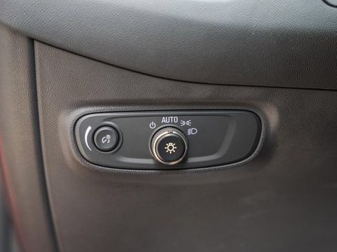 Used 2022 Chevrolet Equinox LT FWD image 45