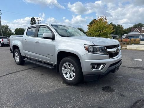 Used 2018 Chevrolet Colorado LT w/ LT Convenience Package AWD/4WD image 7