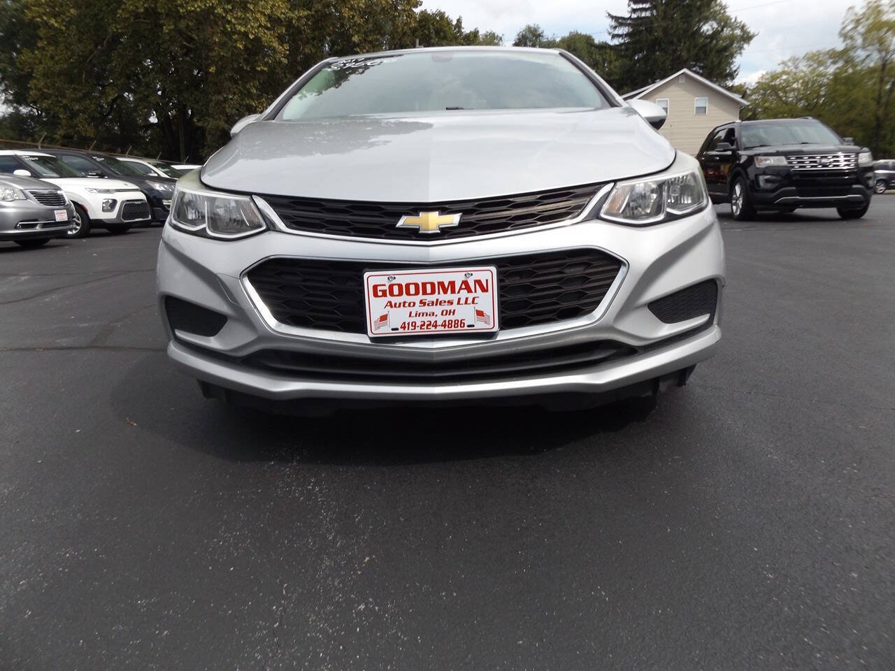 Used 2017 Chevrolet Cruze LS FWD image 3