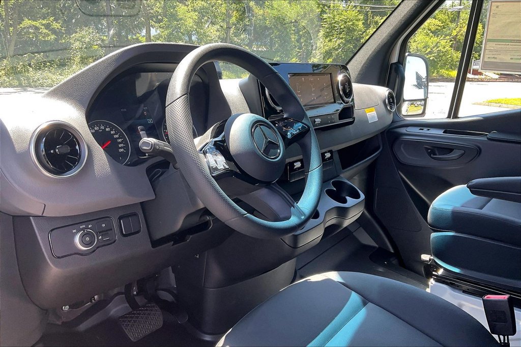 New 2026 Mercedes-Benz Sprinter 2500 image 5