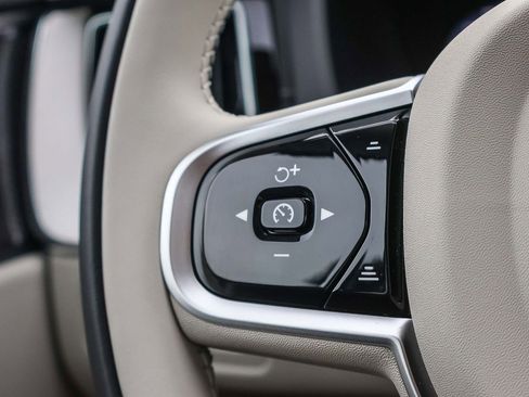 New 2026 Volvo XC60 T8 Ultra w/ Protection Package Premier image 41