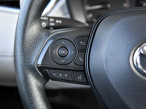 Used 2024 Toyota Corolla Cross L image 30