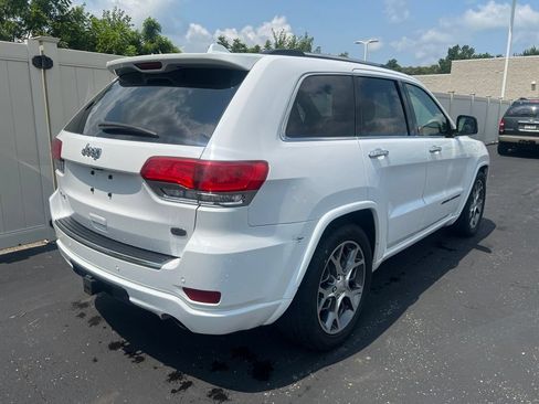 Used 2021 Jeep Grand Cherokee Overland AWD/4WD image 3