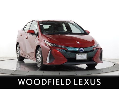 Used 2017 Toyota Prius Prime Plus w/ Carpet Mat Package image 1