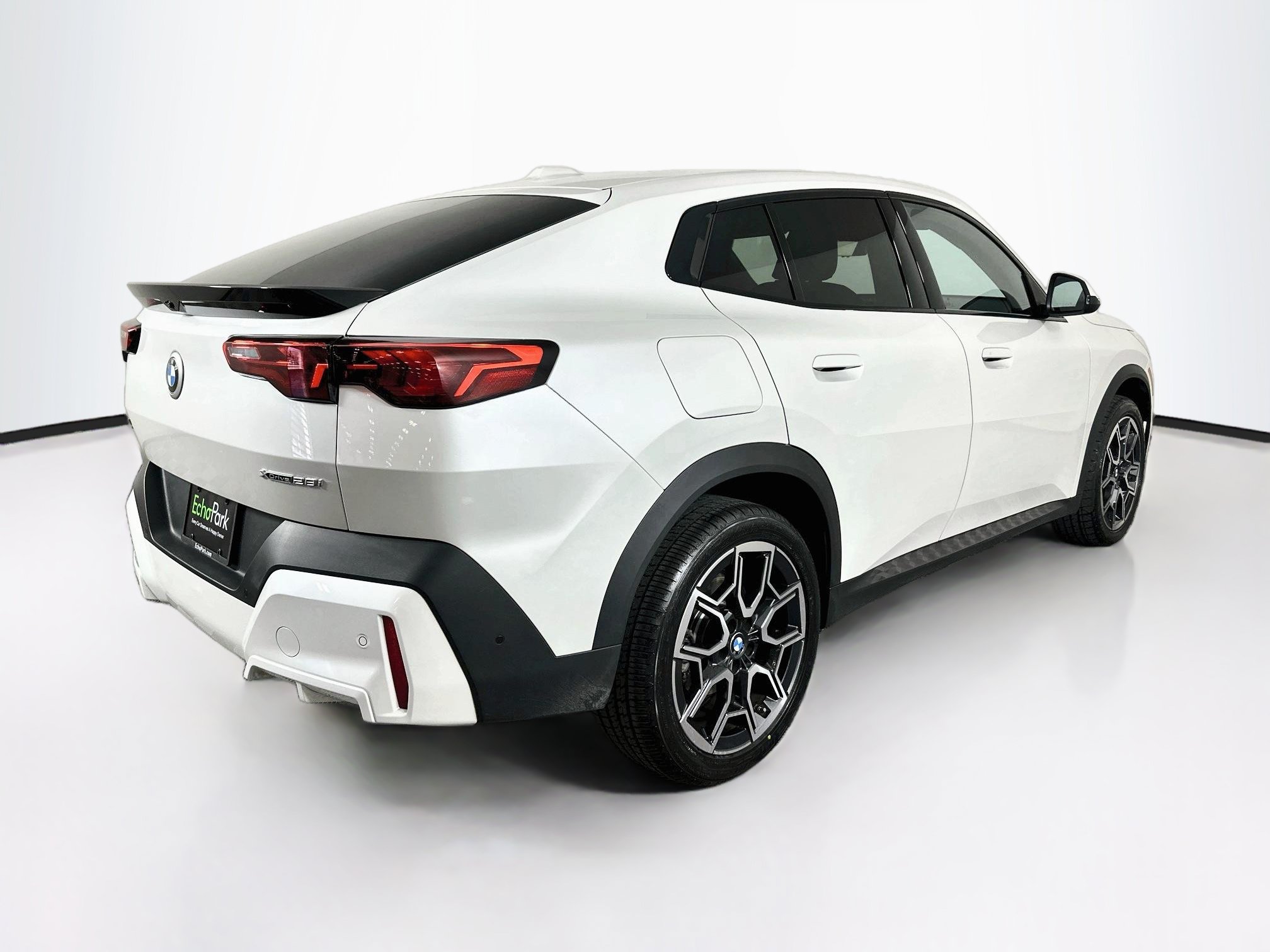 Used 2026 BMW X2 xDrive28i w/ Convenience Package AWD/4WD image 9