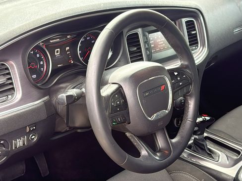 Used 2017 Dodge Charger SE w/ Popular Equipment Group RWD image 10