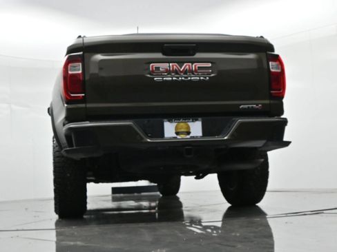 Used 2024 GMC Canyon AT4 w/ Canyon Safety Plus Package AWD/4WD image 21