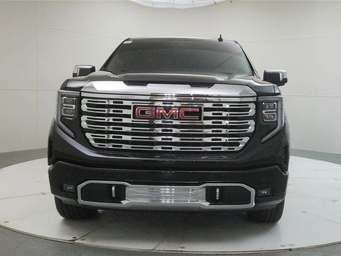 Used 2025 GMC Sierra 1500 Denali w/ Denali Reserve Package image 2