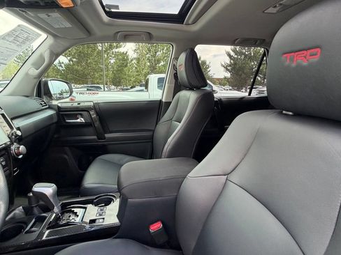 Used 2024 Toyota 4Runner TRD Off-Road Premium w/ Moonroof Package AWD/4WD image 21