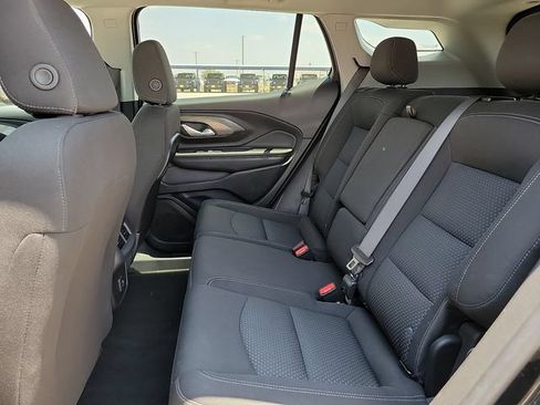 Used 2024 GMC Terrain SLE AWD/4WD image 8