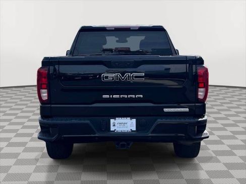 Used 2022 GMC Sierra 1500 Elevation w/ LPO, Elevation Black Package AWD/4WD image 6