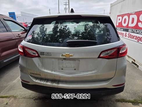 Used 2021 Chevrolet Equinox LS FWD image 6
