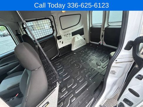 Used 2019 RAM ProMaster City Tradesman FWD image 13