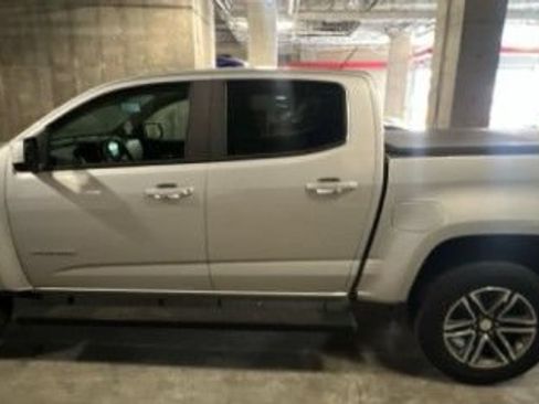 Used 2019 Chevrolet Colorado W/T w/ Custom Special Edition AWD/4WD image 5