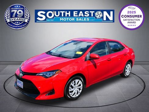 Used 2017 Toyota Corolla LE FWD image 1