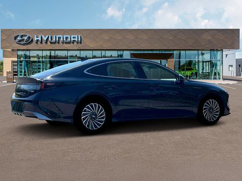 New 2026 Hyundai Sonata SEL FWD image 8