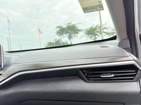 Used 2024 Nissan Altima 2.5 SV FWD image 31