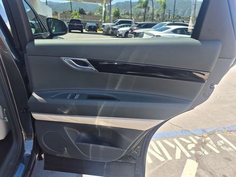 Used 2026 Genesis GV80 2.5T RWD image 26