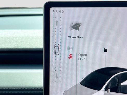 Used 2026 Tesla Model Y Long Range image 24