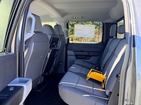 New 2026 Ford F250 XL w/ FX4 Off-Road Package AWD/4WD image 18