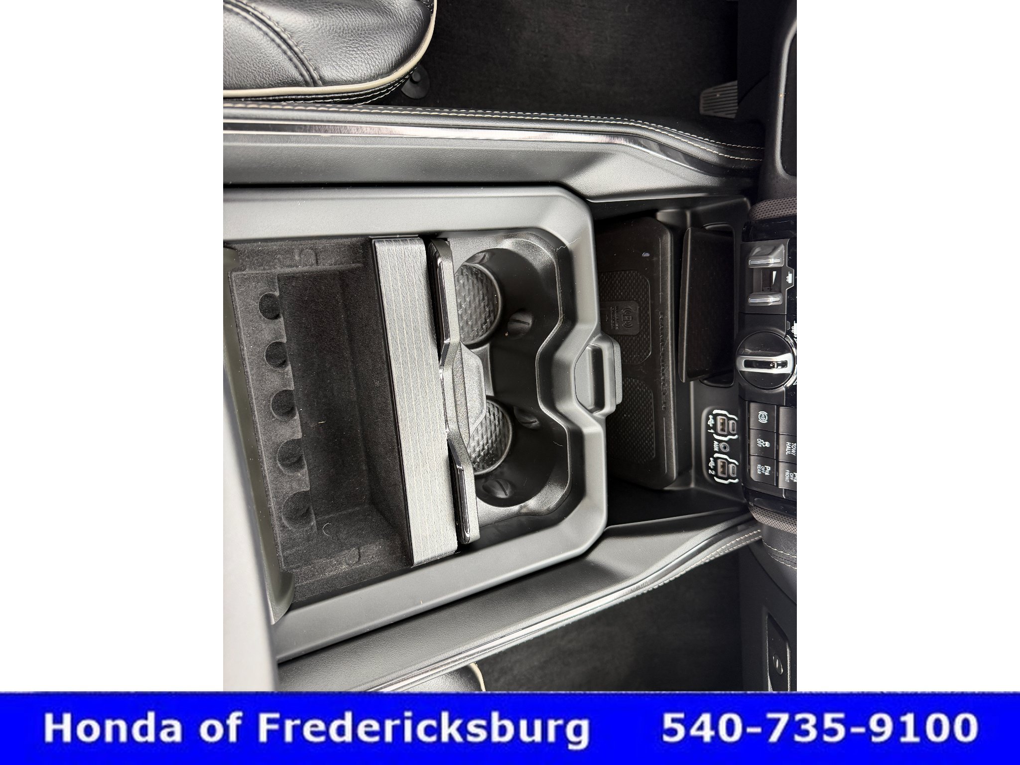 Used 2023 RAM 2500 Limited AWD/4WD image 29