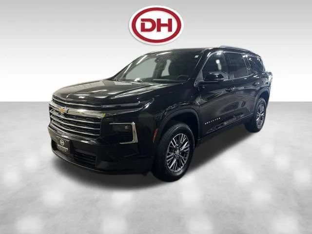 Used 2025 Chevrolet Traverse LT w/ Driver Confidence Package AWD/4WD image 7