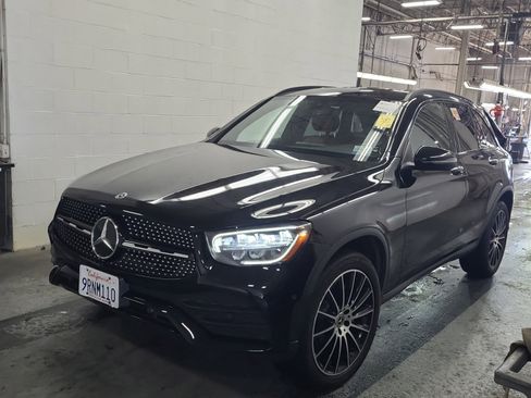 Used 2021 Mercedes-Benz GLC 300 image 2