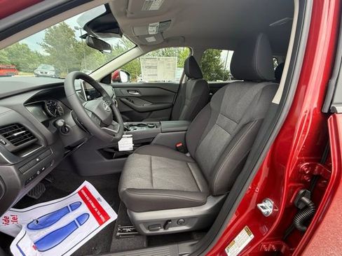 New 2026 Nissan Rogue SV image 12