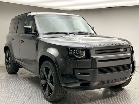 New 2026 Land Rover Defender 110 X-Dynamic SE image 16