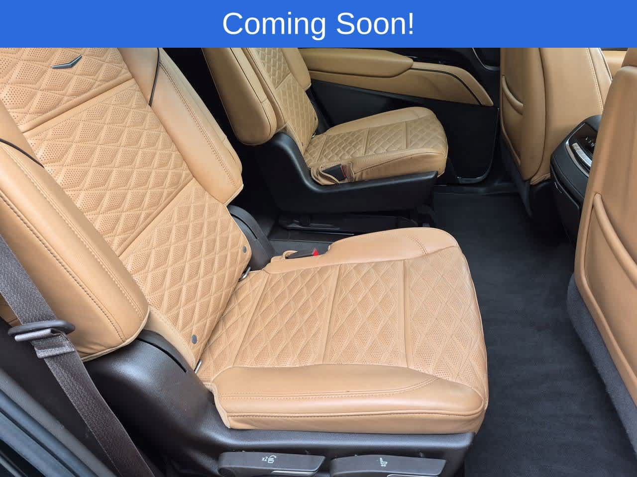 Used 2022 Cadillac Escalade Premium Luxury w/ Performance Package AWD/4WD image 21