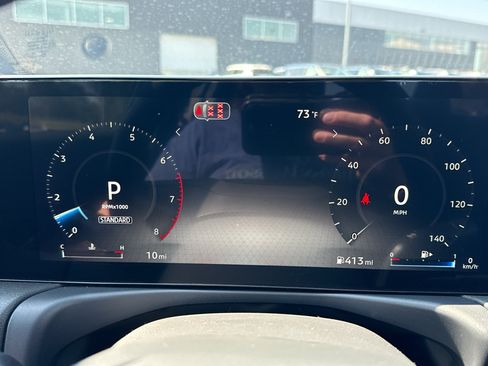 New 2027 Nissan Sentra SR FWD image 16