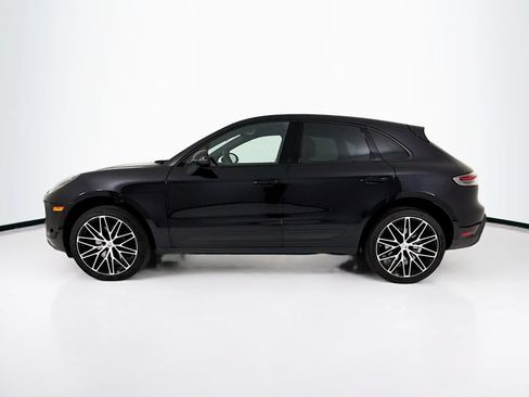 Certified 2025 Porsche Macan AWD/4WD image 2