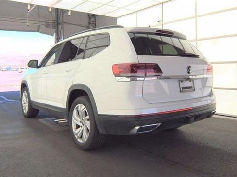 Used 2023 Volkswagen Atlas SE image 4