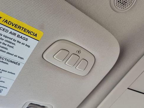 Used 2023 Ford Explorer Platinum w/ Technology Package image 27