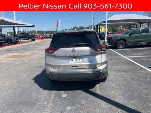 Certified 2025 Nissan Rogue SL image 4
