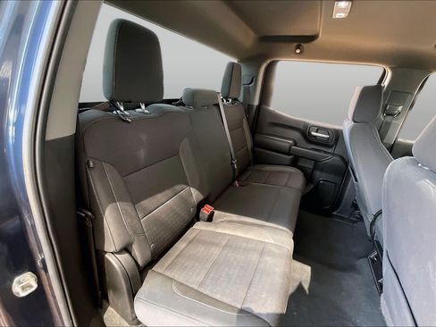 Used 2022 Chevrolet Silverado 1500 Custom w/ LPO, Dark Essentials Package AWD/4WD image 18