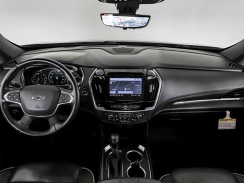Used 2022 Chevrolet Traverse Premier w/ Redline Edition FWD image 16