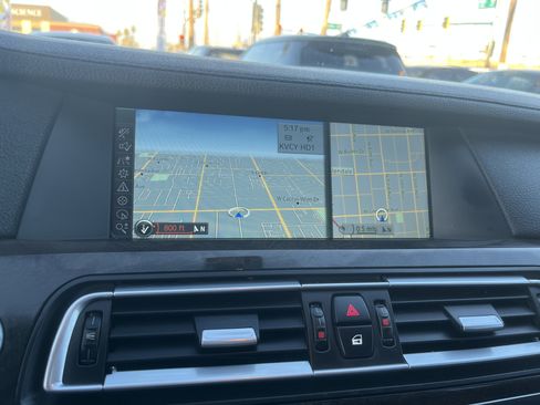 Used 2011 BMW 740Li image 15