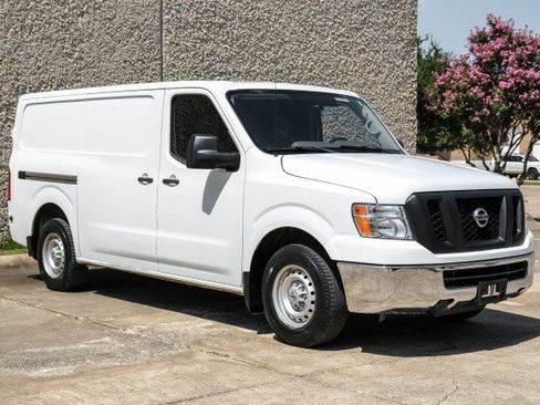 Used 2021 Nissan NV 2500 S RWD image 3