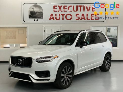 Used 2020 Volvo XC90 T6 R-Design image 1