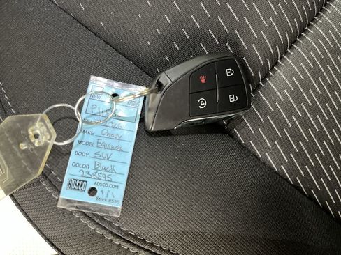 Used 2026 Chevrolet Equinox LT AWD/4WD image 24