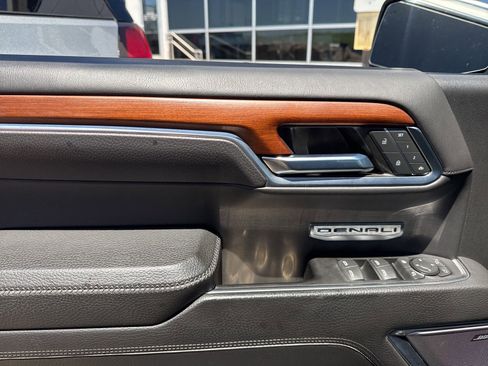 Used 2023 GMC Sierra 1500 Denali w/ Denali Reserve Package AWD/4WD image 12