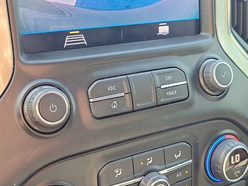 Used 2021 Chevrolet Silverado 1500 RST AWD/4WD image 18