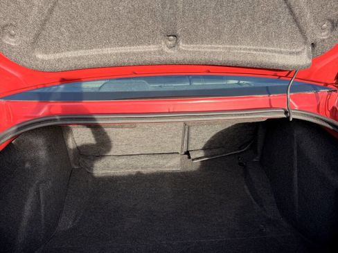Used 2012 Dodge Challenger SXT Plus RWD image 9