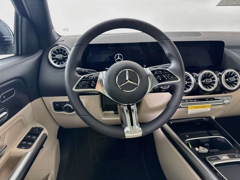 New 2026 Mercedes-Benz GLA 250 image 24