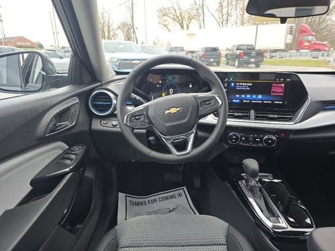 New 2026 Chevrolet Trax LT w/ LT Convenience Package image 19