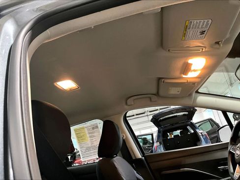 Used 2025 Nissan Versa SV w/ Trunk Package image 22