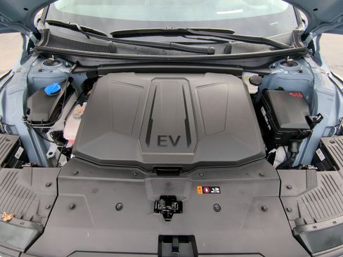 Used 2025 Hyundai Ioniq 5 Limited image 37