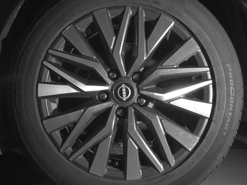 Used 2025 Nissan Altima 2.5 SV image 14